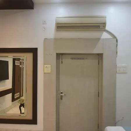 Raahi - Luxury Stay Near Kashi Vishwanath Varanasi Exterior photo