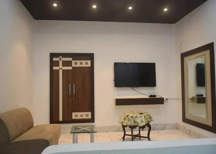 Raahi - Luxury Stay Near Kashi Vishwanath